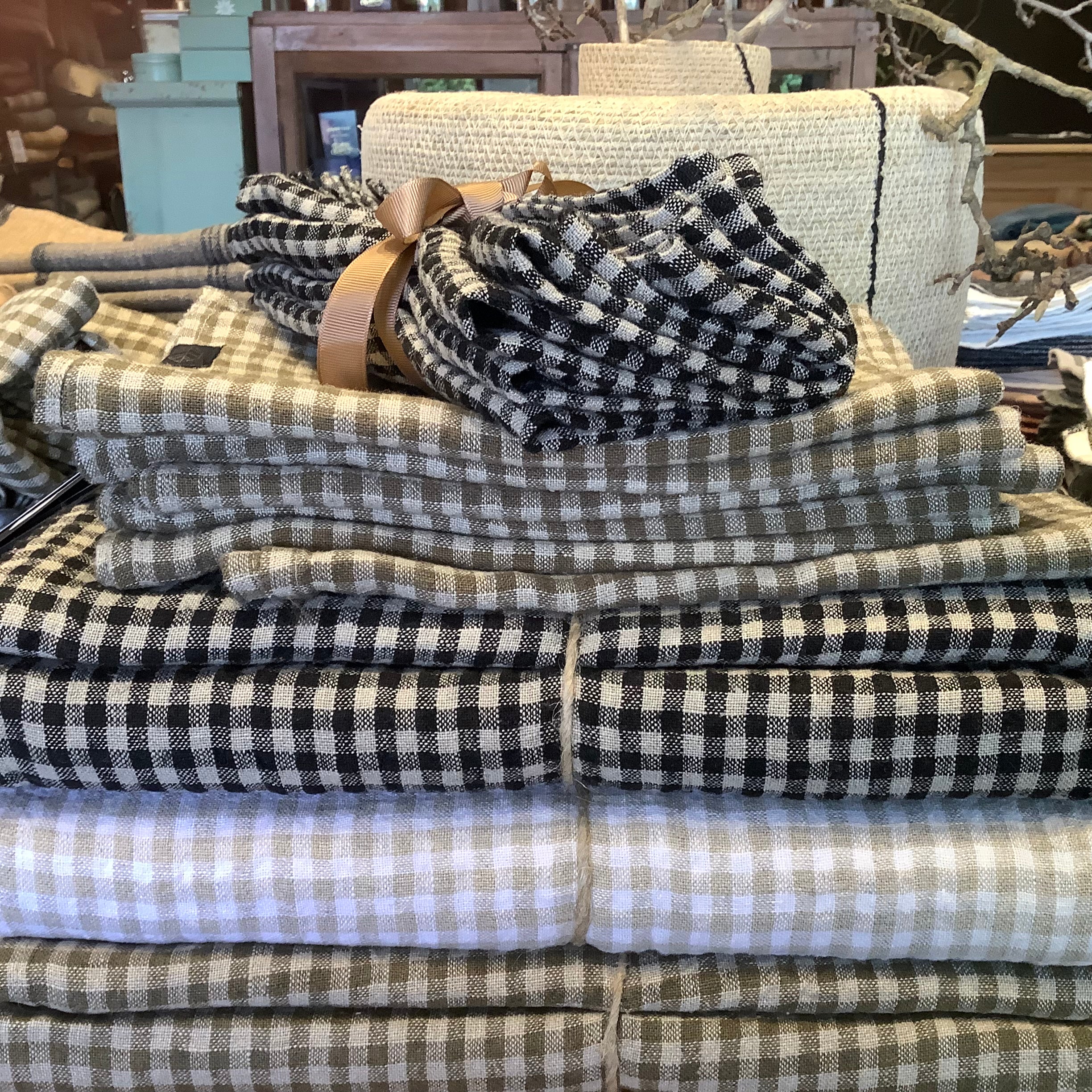 Haomy Ana  Linen Tablecloth