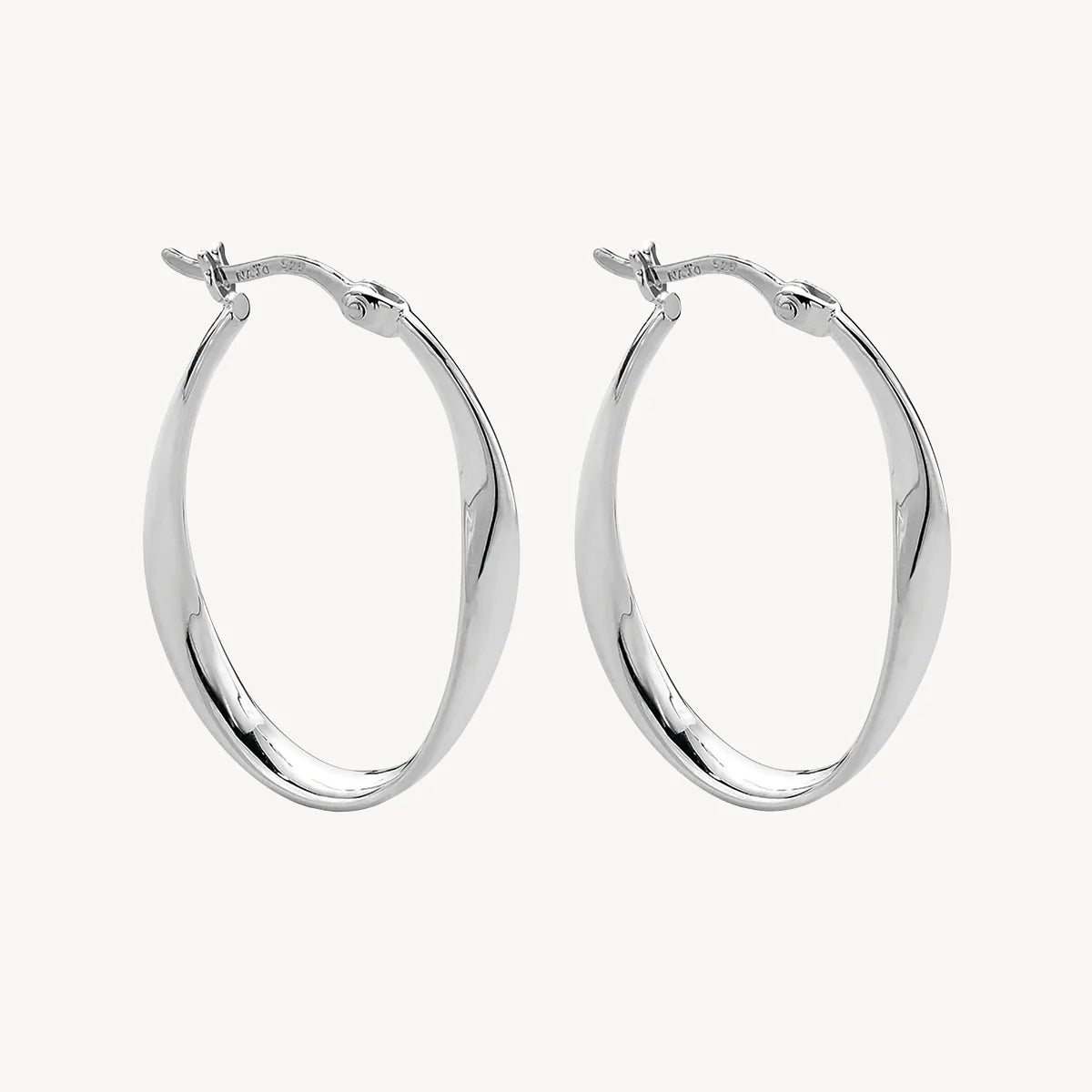 Najo E5233 Silver Ribbon oval hoop earring