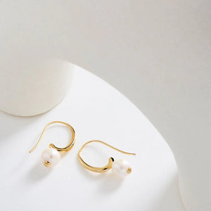 Najo E6909 Pearl On Gold Hook Earring