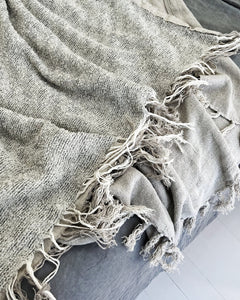 Neve Linen Throw