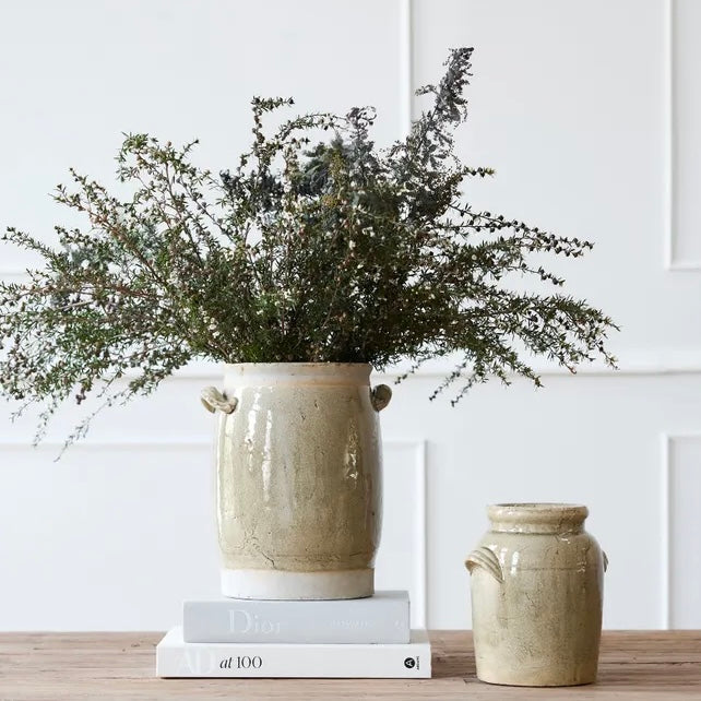 Almada Urn