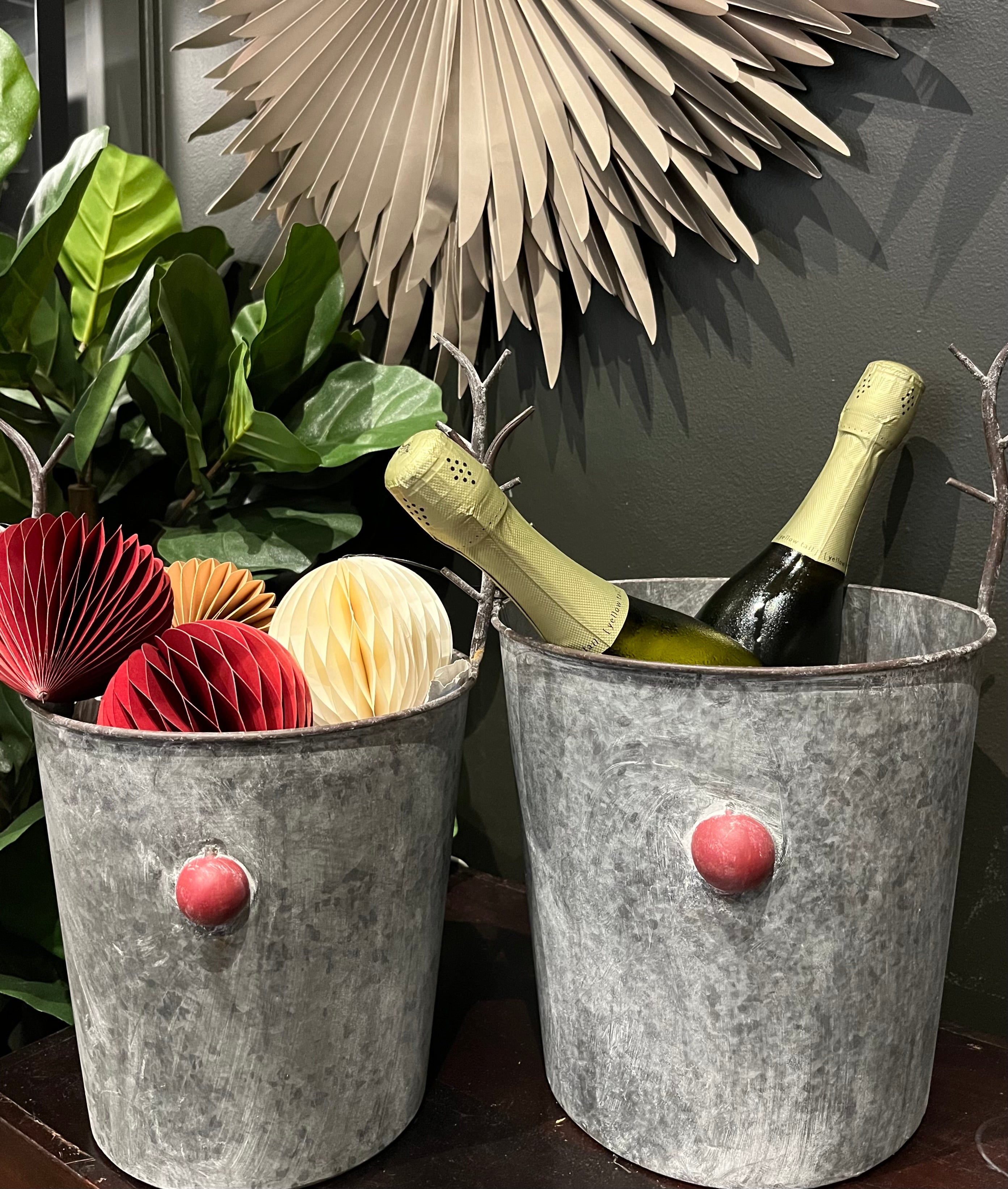 Tin Reindeer Bucket