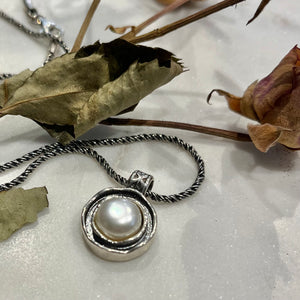 Oxidised Pearl Dual Rim Necklace