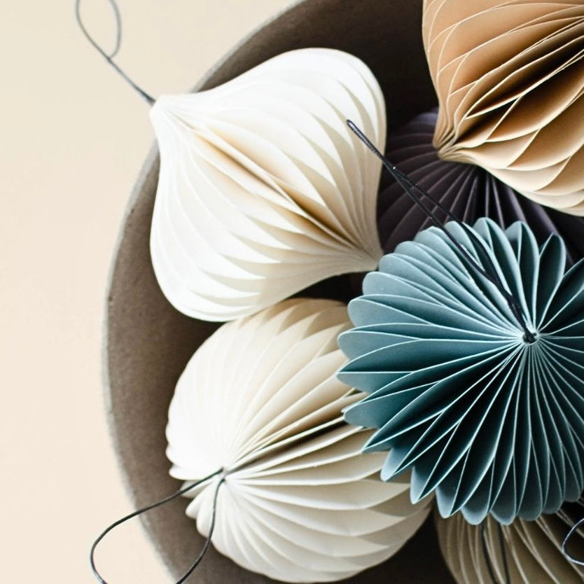 Nordic Jewel Ornament Off-White