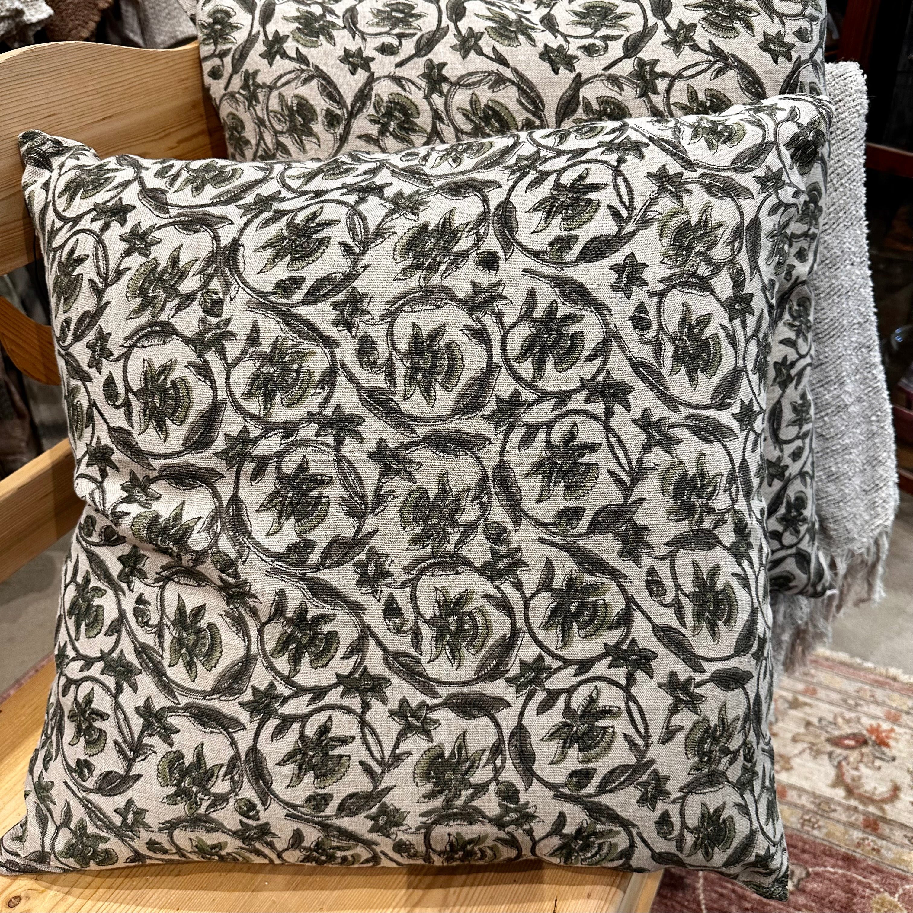 Vittoria Floral Cushion
