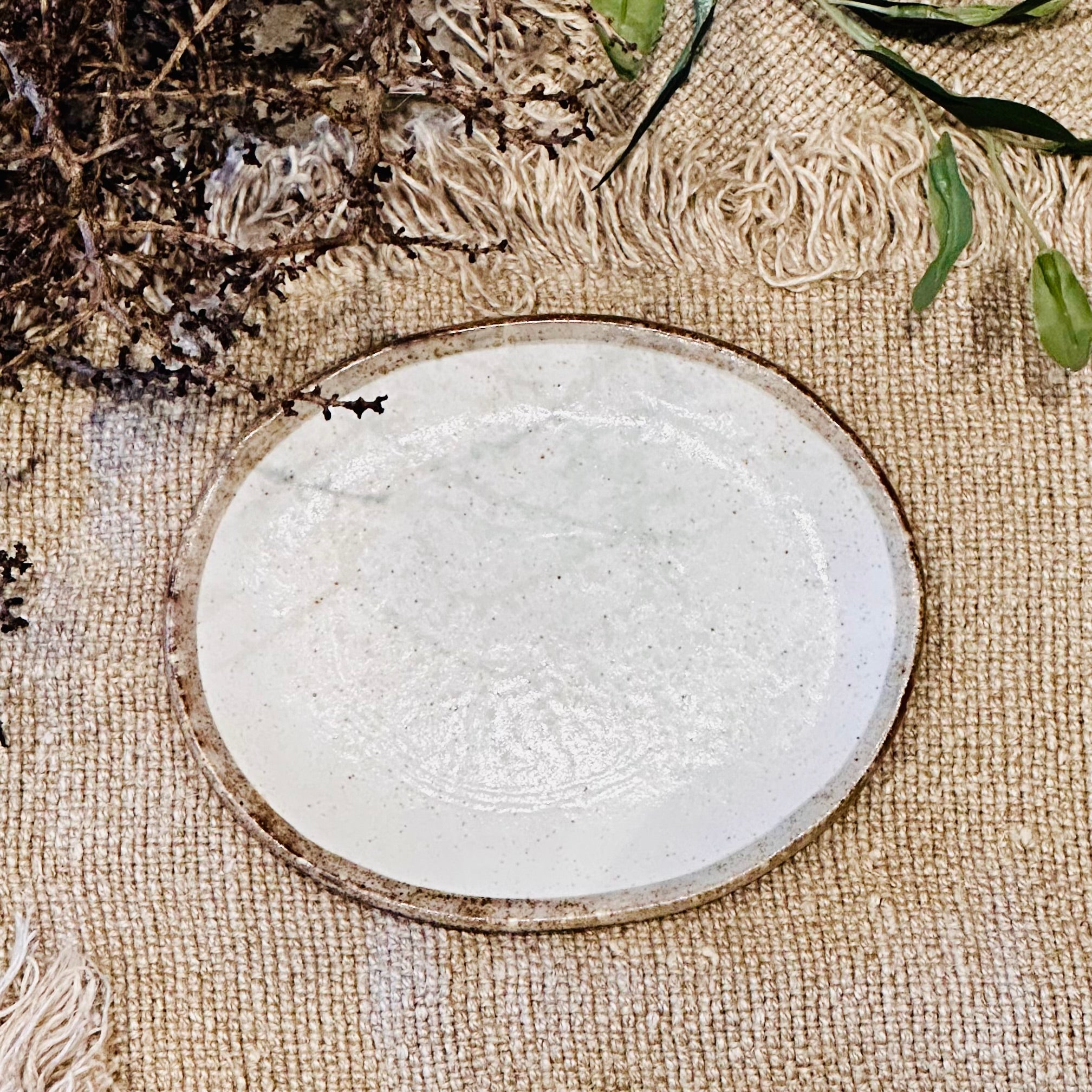 Shirokaratsu Small Oval Plate