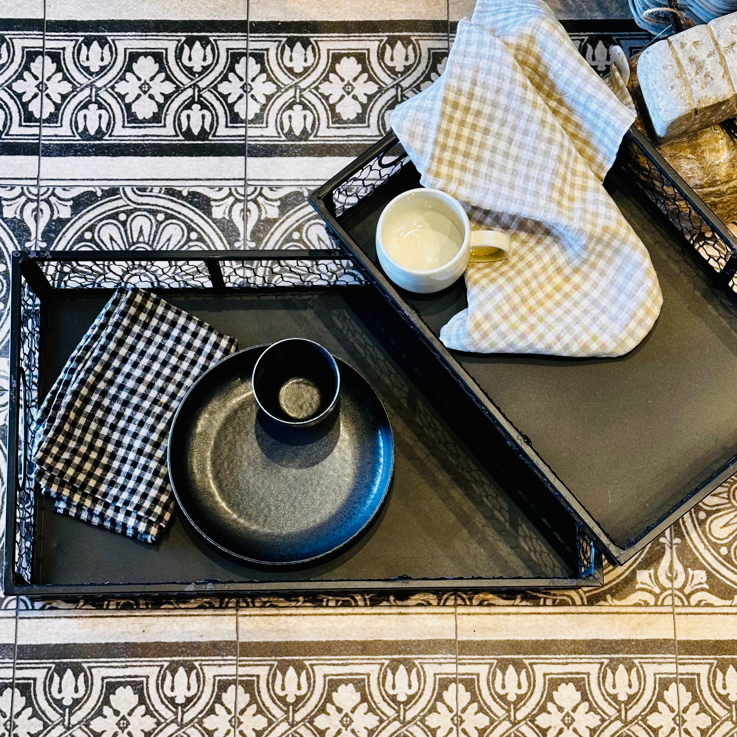 Picardy Wire Tray