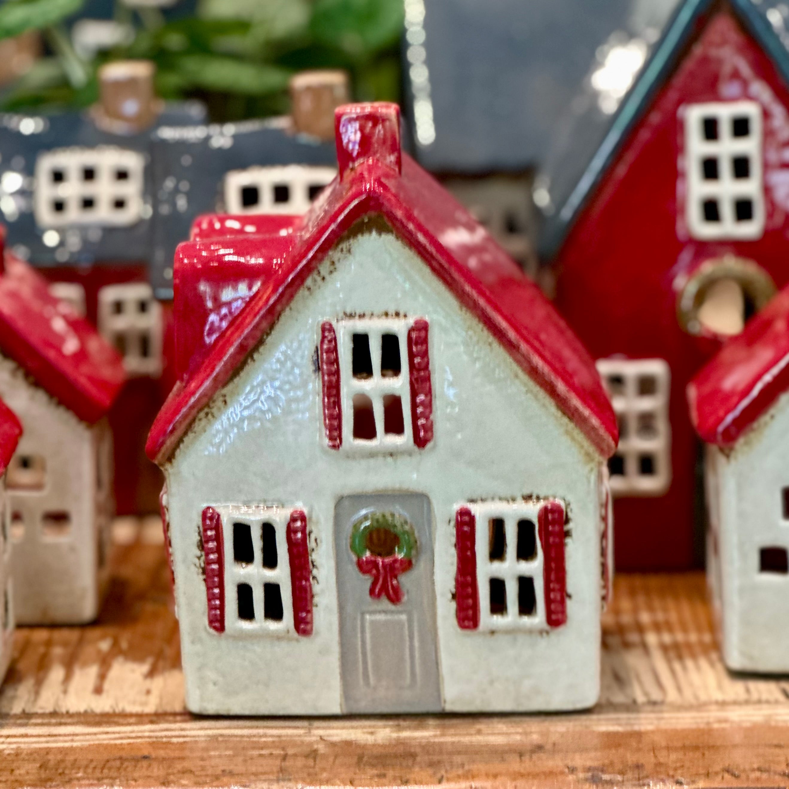Ceramic Tealight 'Cottage' Cream with Shutters