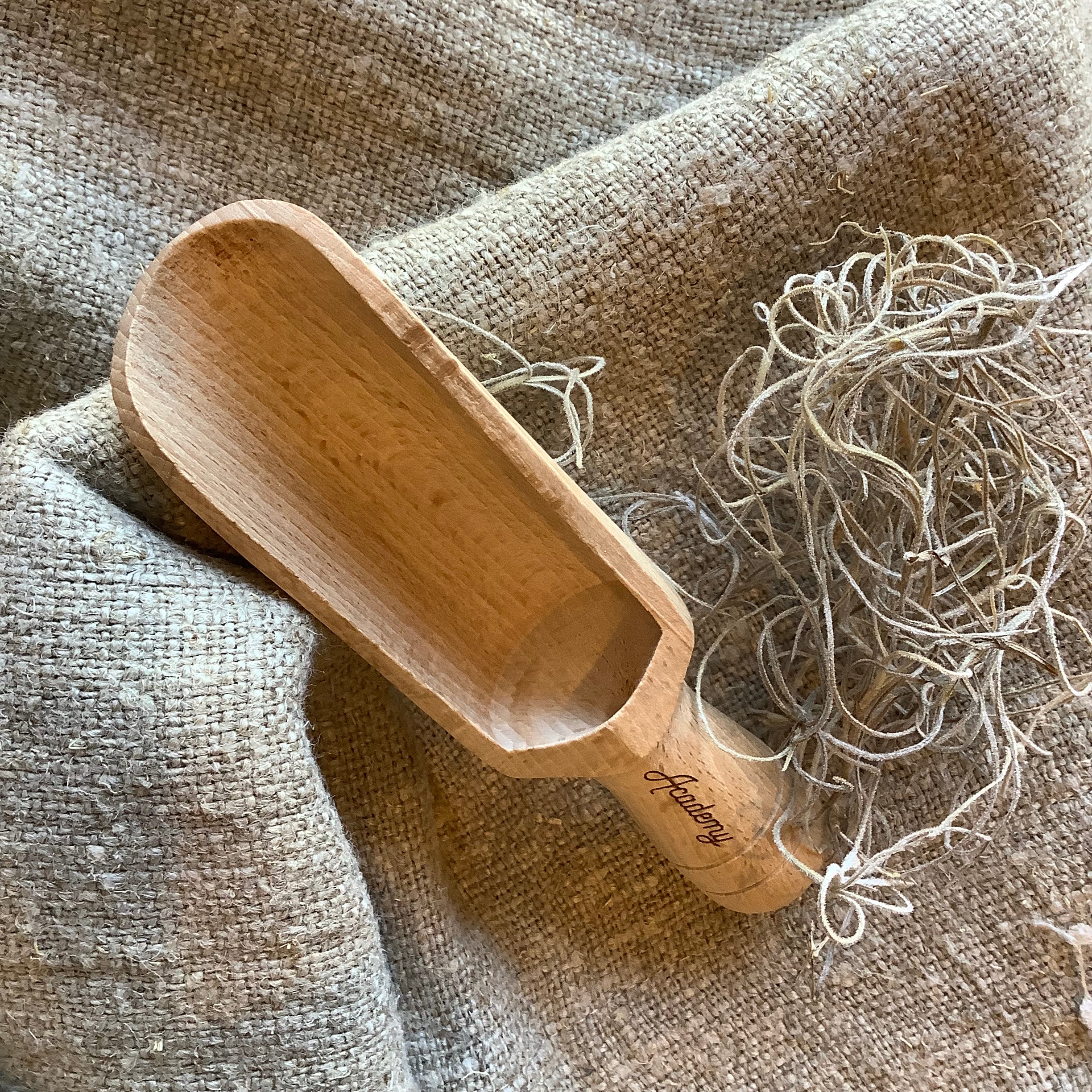 Beechwood Scoop Large 14.5cm